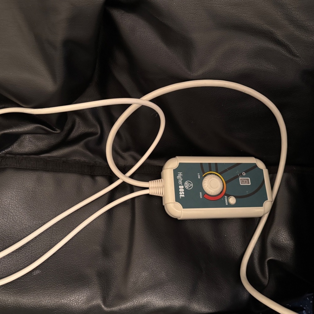 HIGHERDOSE Infrared Sauna Blanket - Picture 9 of 9